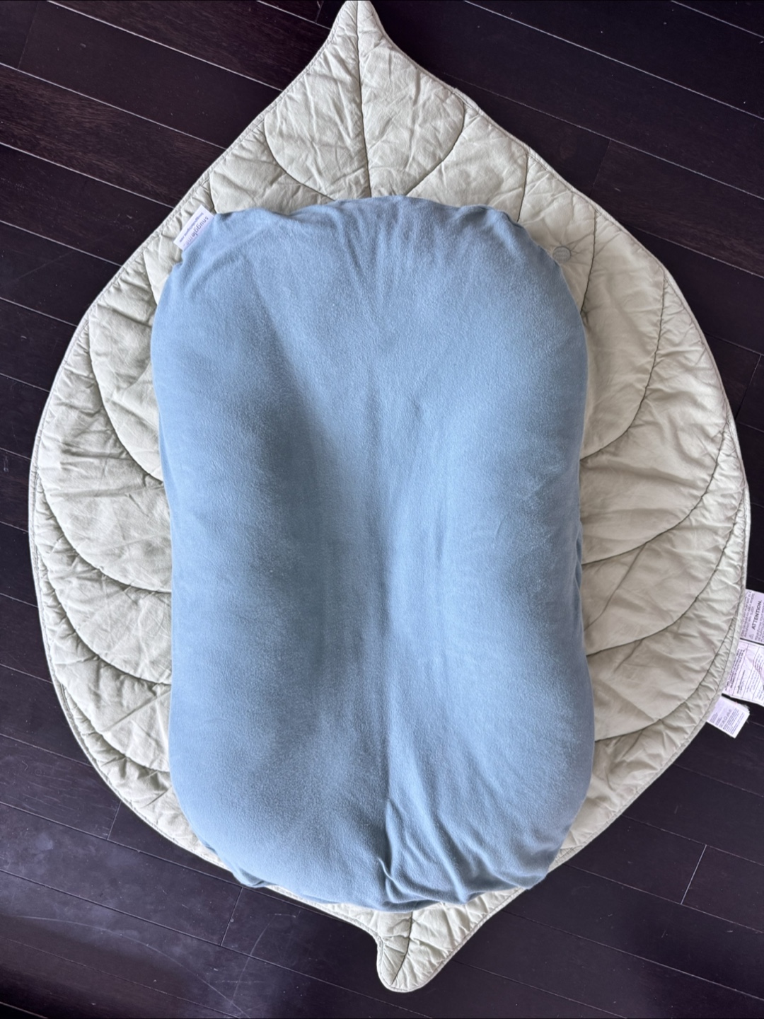 snuggle me infant lounger + cover & H&M leaf shaped baby mat
