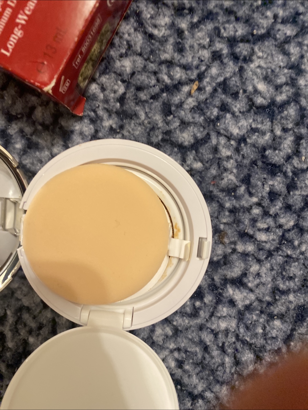 Clarins Everlasting Cushion Foundation 112 - photo 5