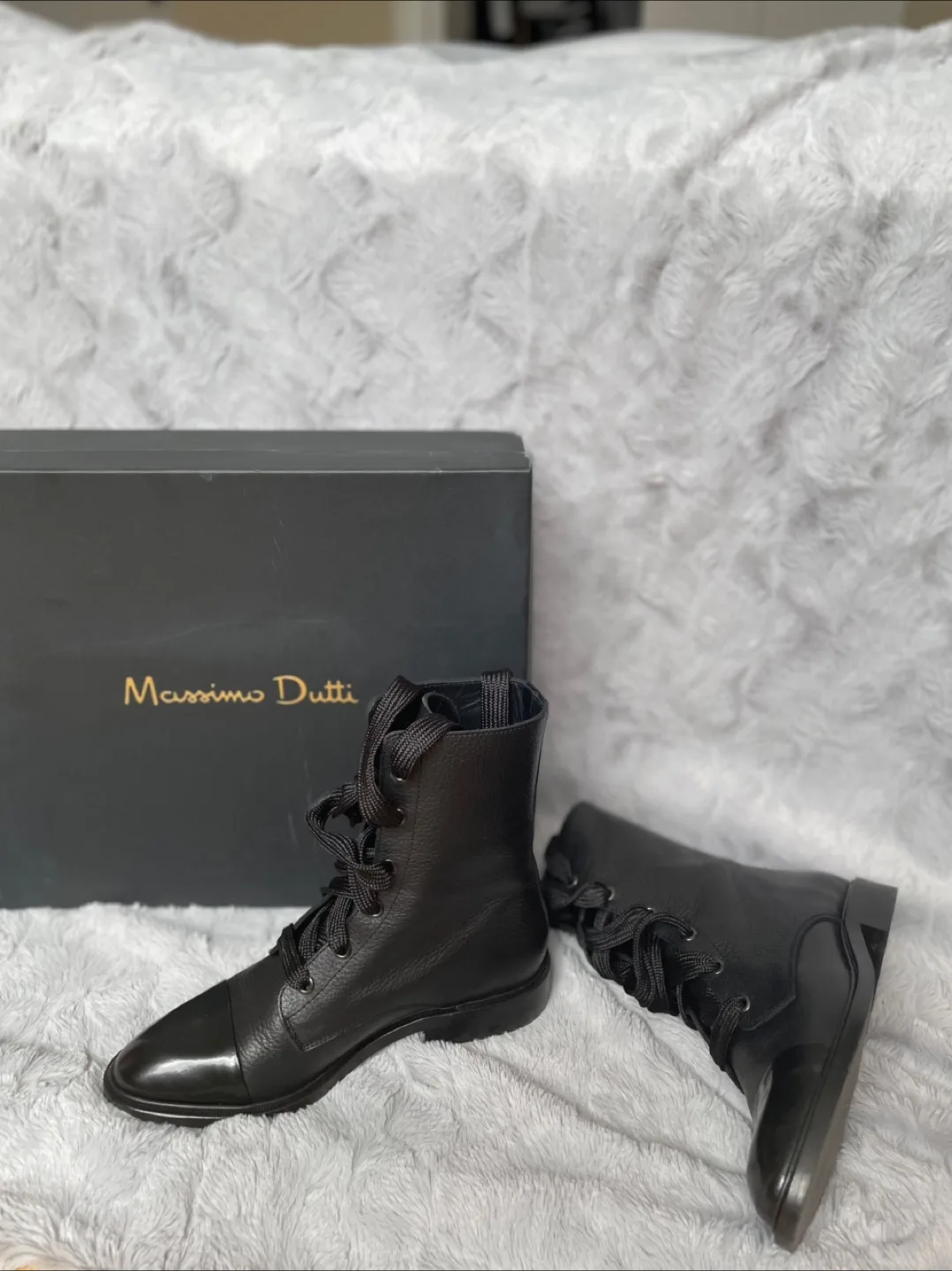 Massimo Dutti | Leather Lace-Up Boots - Size 6 image indicator(4)