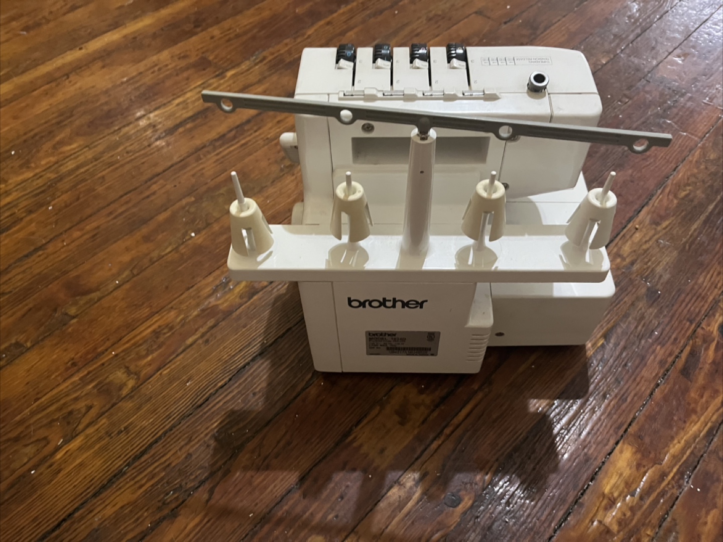 Brother 1034D Serger - photo 5