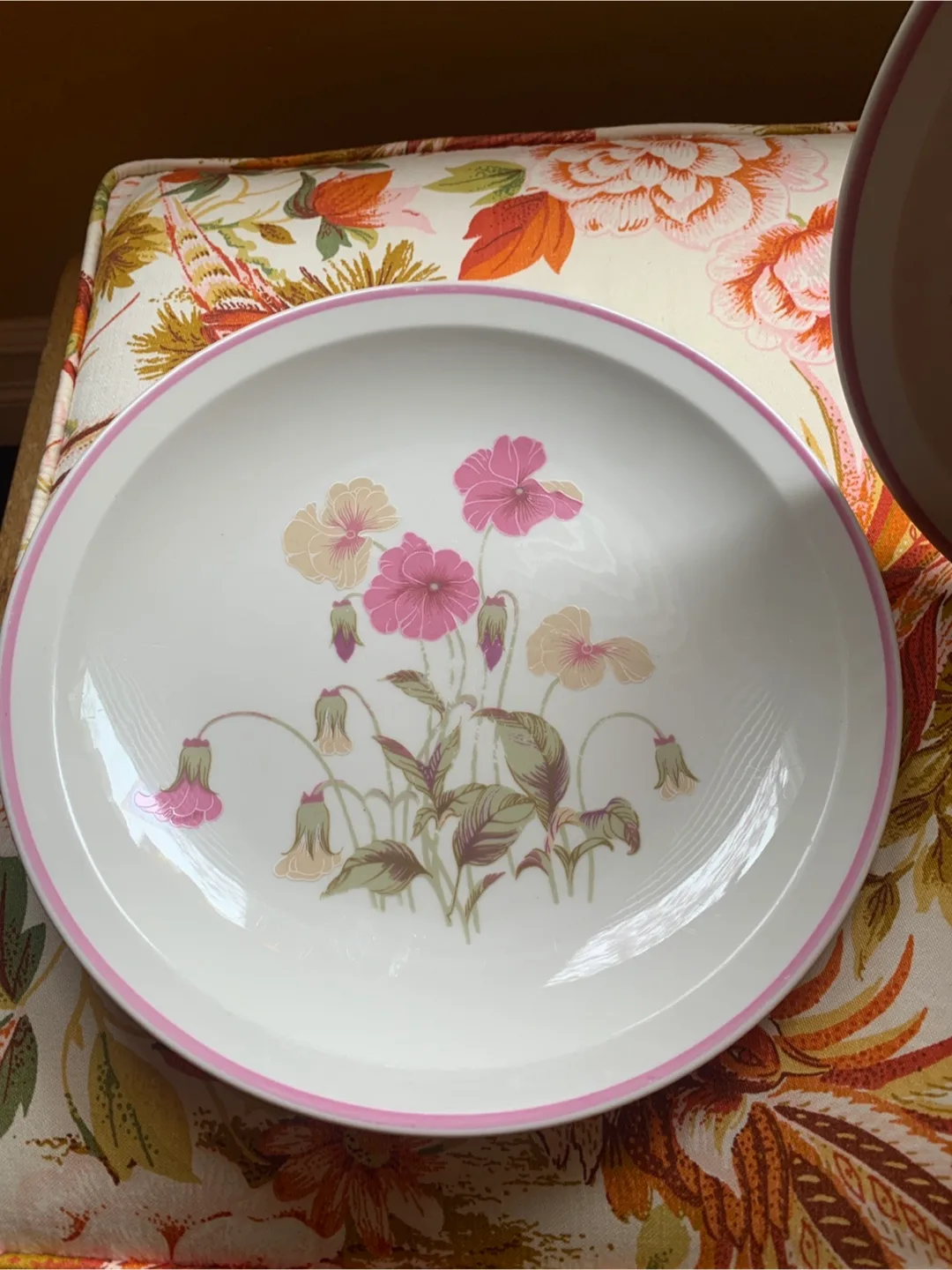 Vintage Floral Dinner Plate Set image indicator(2)