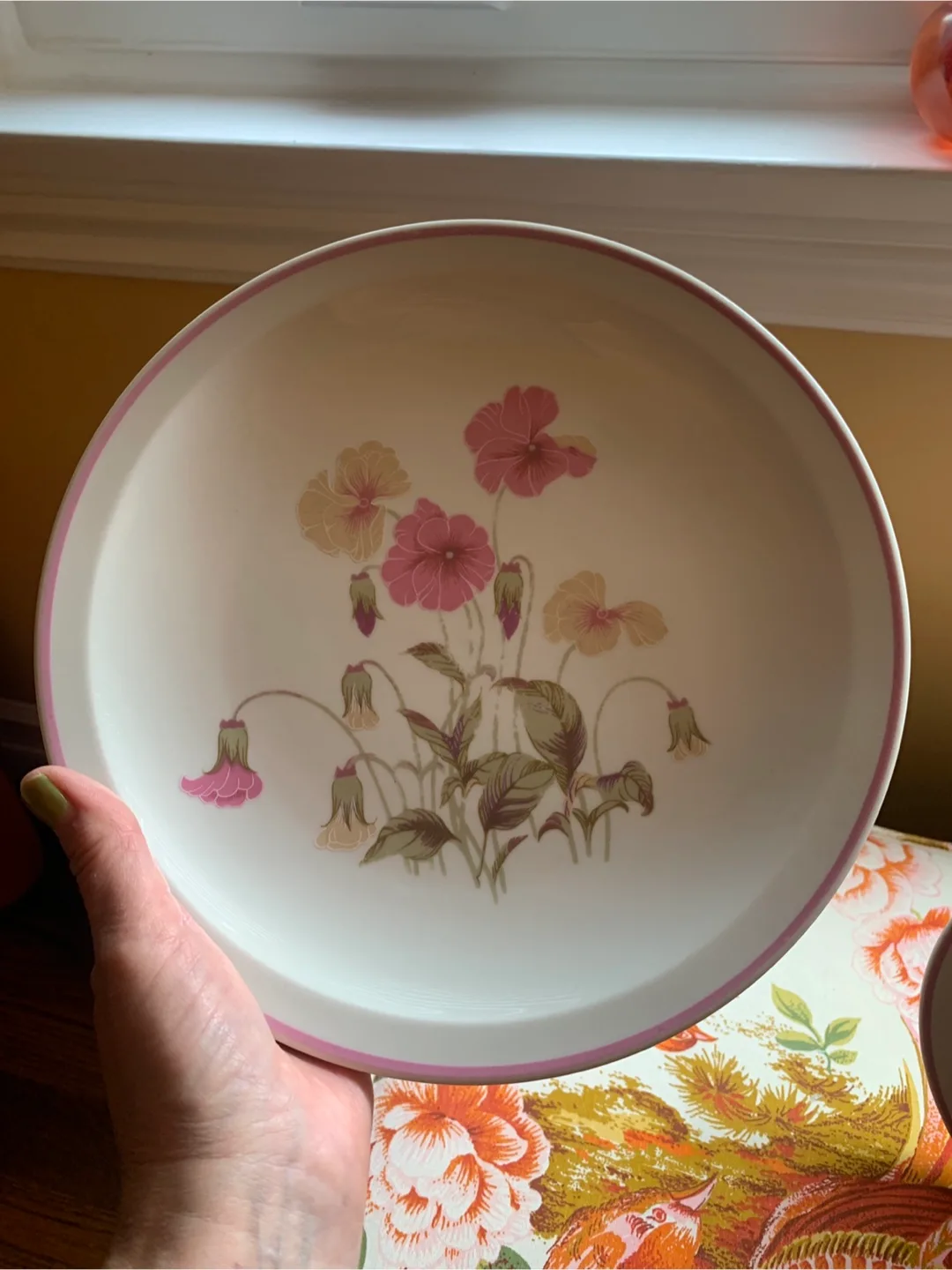 Vintage Floral Dinner Plate Set image indicator(9)