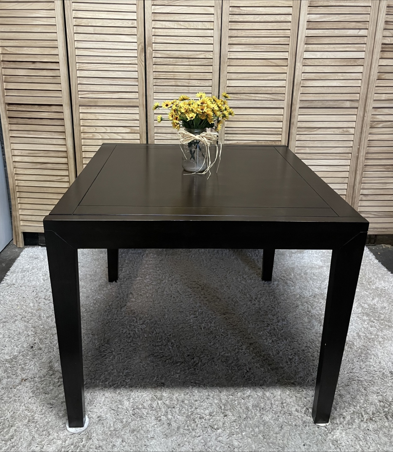 Expandable Dining Table