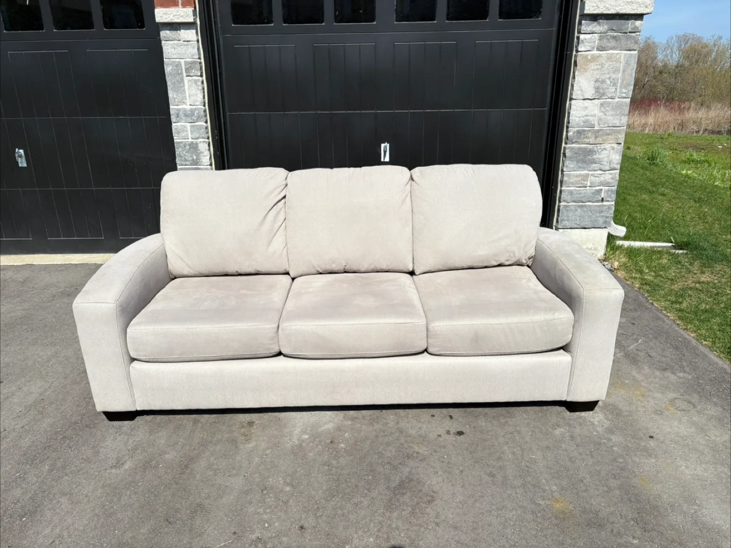 FREE DELIVERY✅ • CREAM / BEIGE 3 SEATER COUCH / SOFA thumbnail