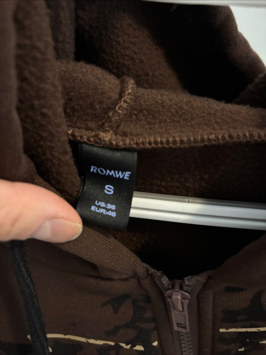 Brown Skull Graphic Zip-Up Hoodie - Size Small - photo 4