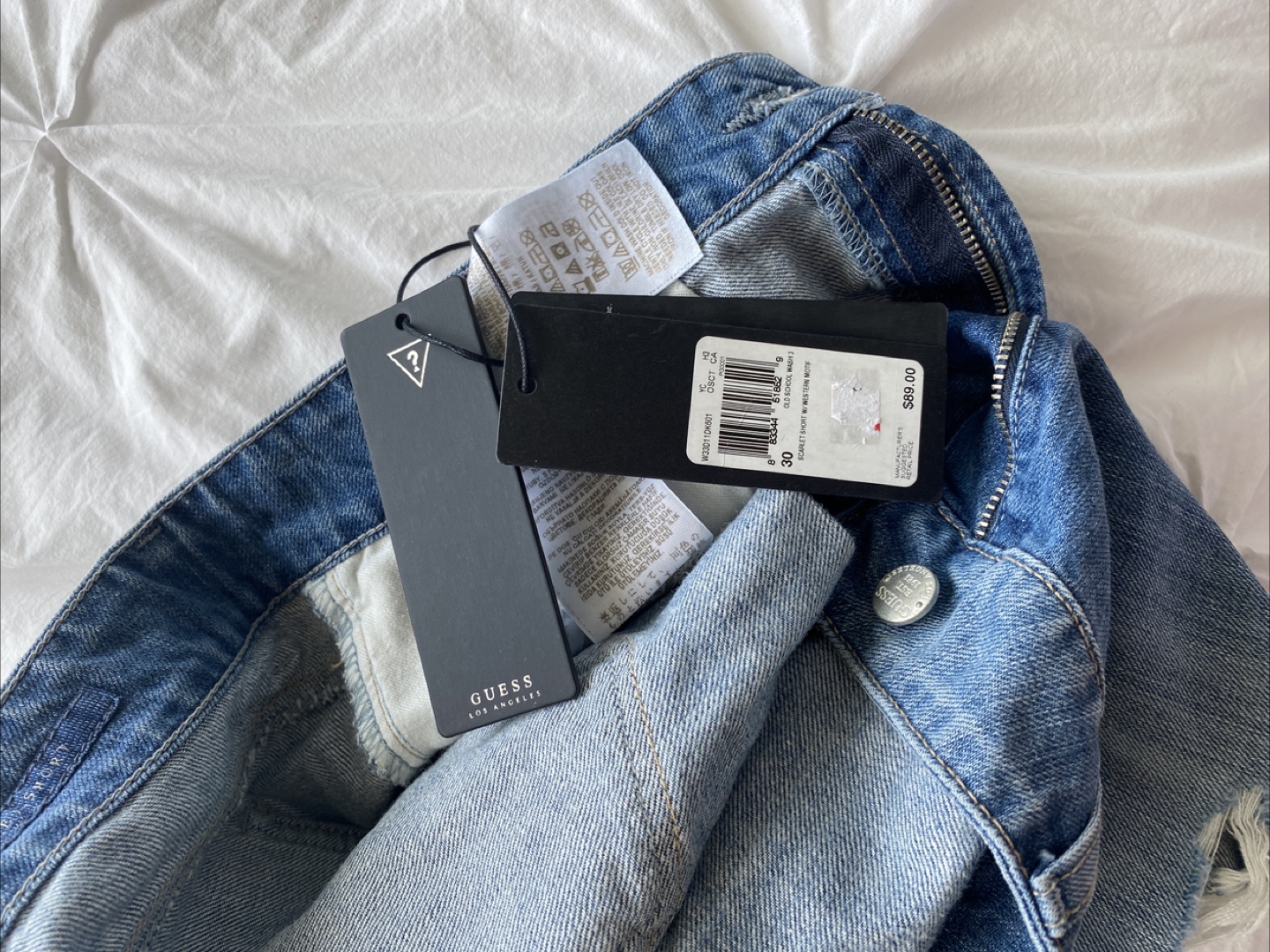 Brand New Guess denim shorts - photo 3