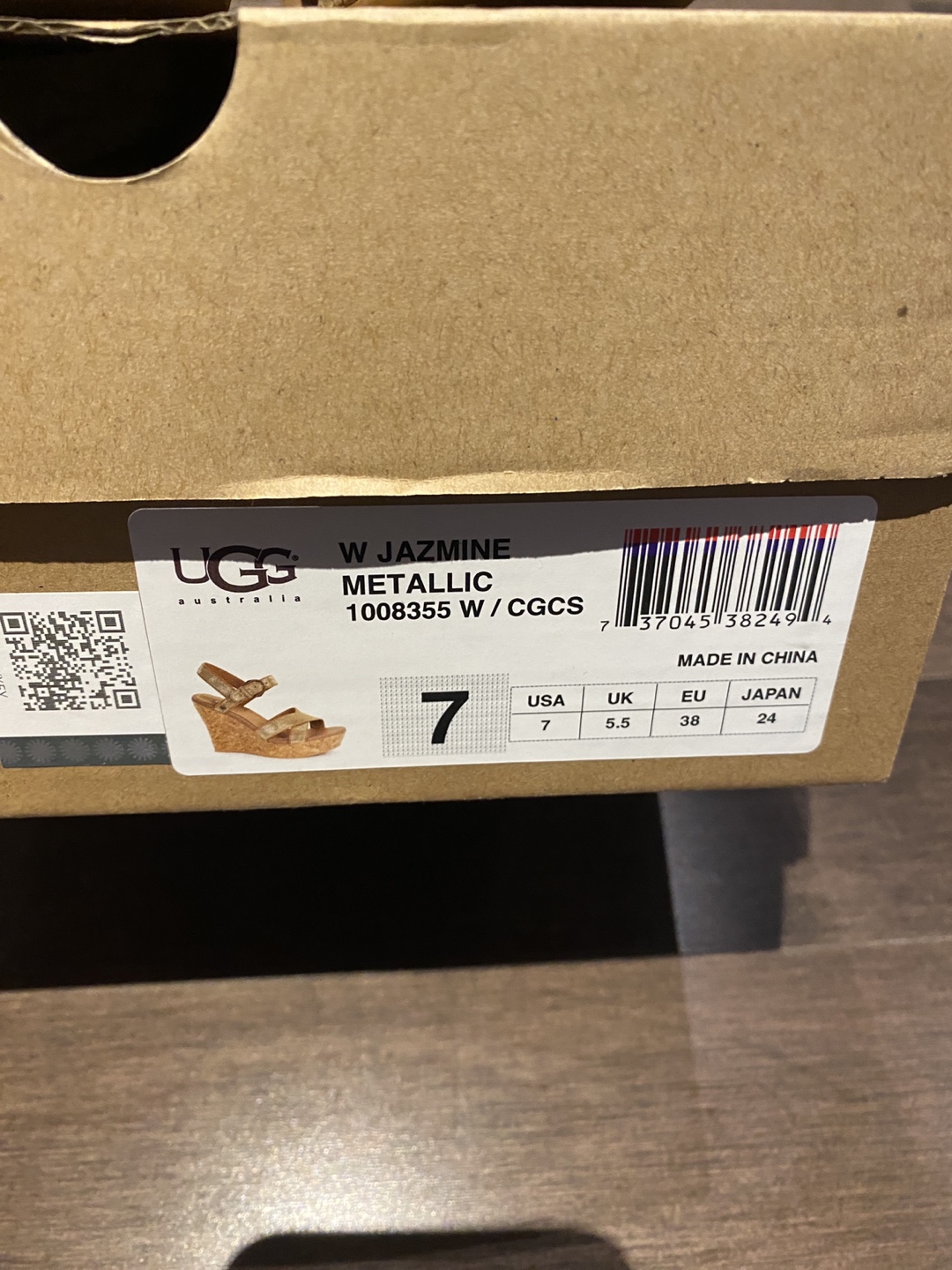 Brand new UGGs heels - photo 5