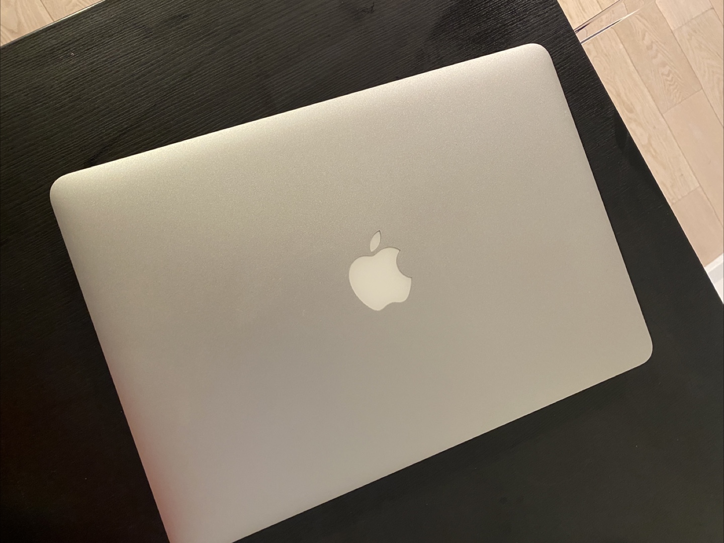 Apple Macbook Air 13”- 2013