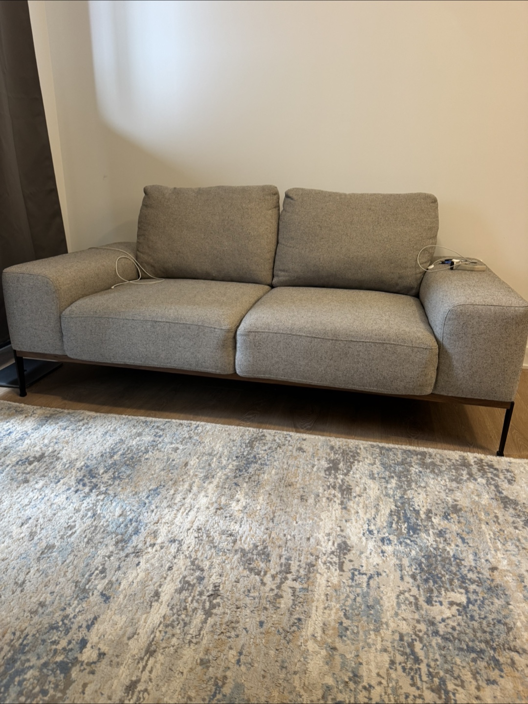 New couch - photo 2