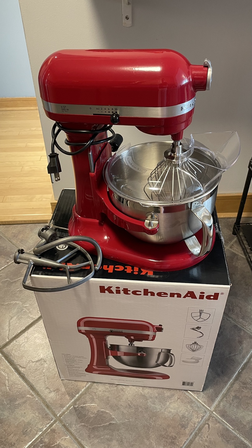 KitchenAid 6-Qt.  Stand Mixer. Must go June 2!!!