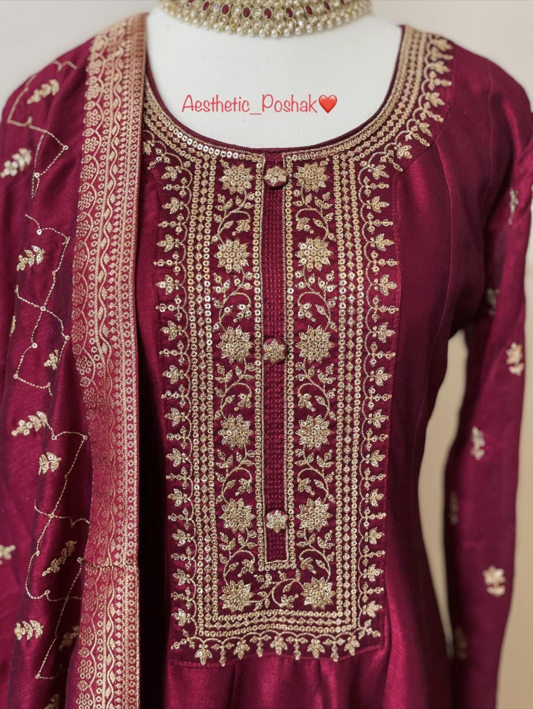Gorgeous Maroon Embroidered embroidered Anarkali dress - photo 3
