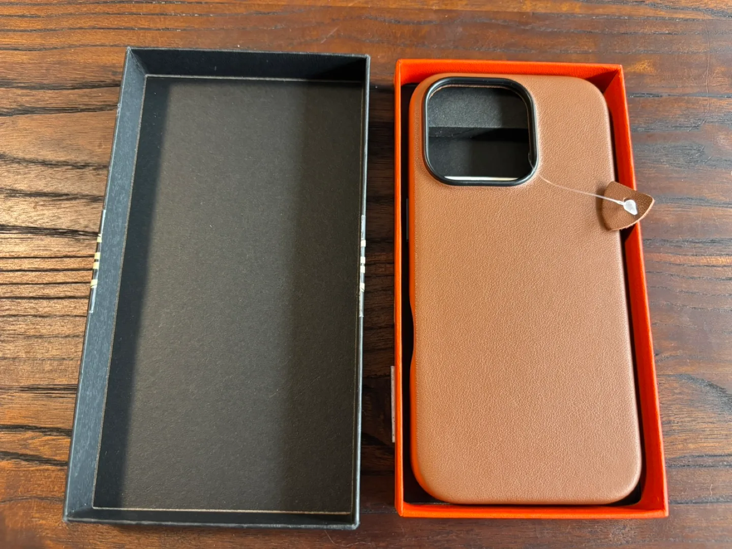 New Leather Phone Case for Apple iPhone 15 image indicator(2)