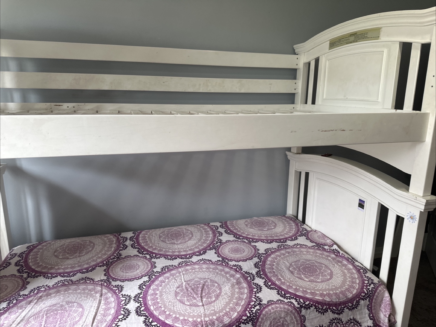 White Twin-Over-Twin Bunk Bed - photo 4