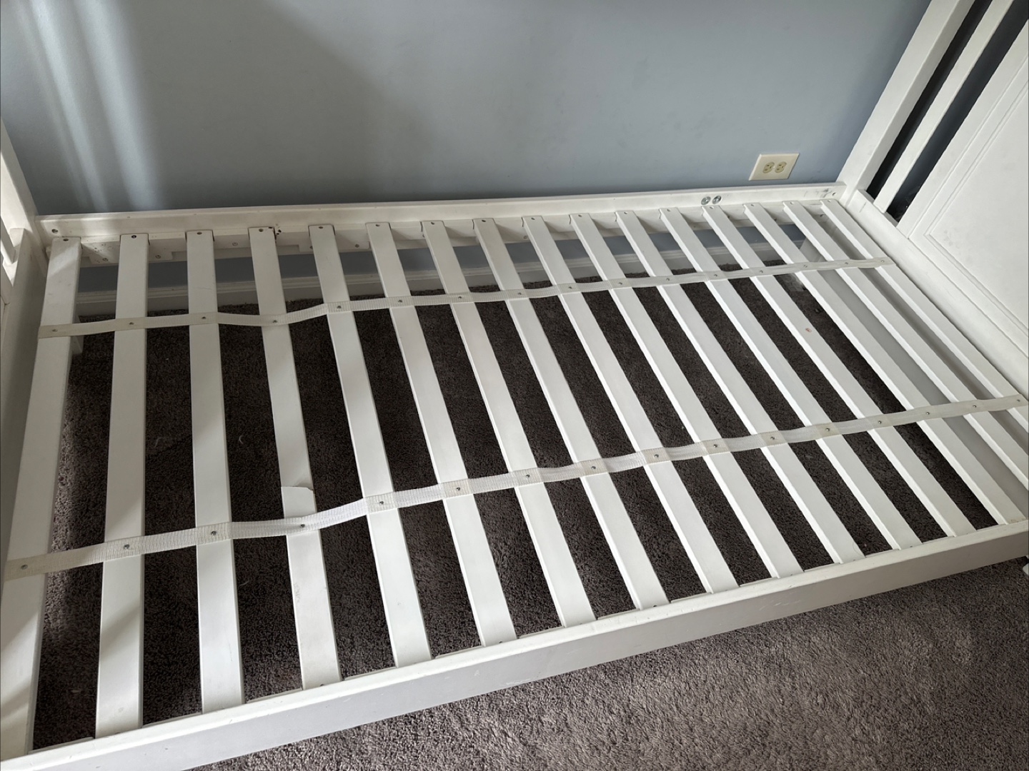 White Twin-Over-Twin Bunk Bed - photo 2