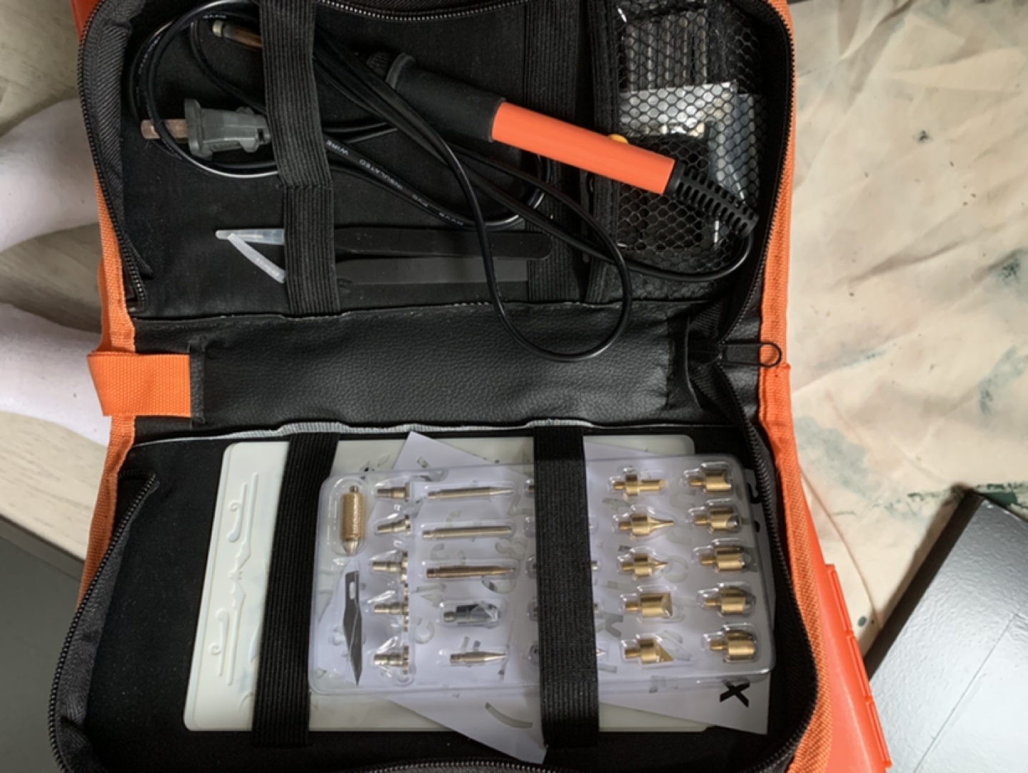 Wood burning Kit with Multiple Tips and Carrying Case