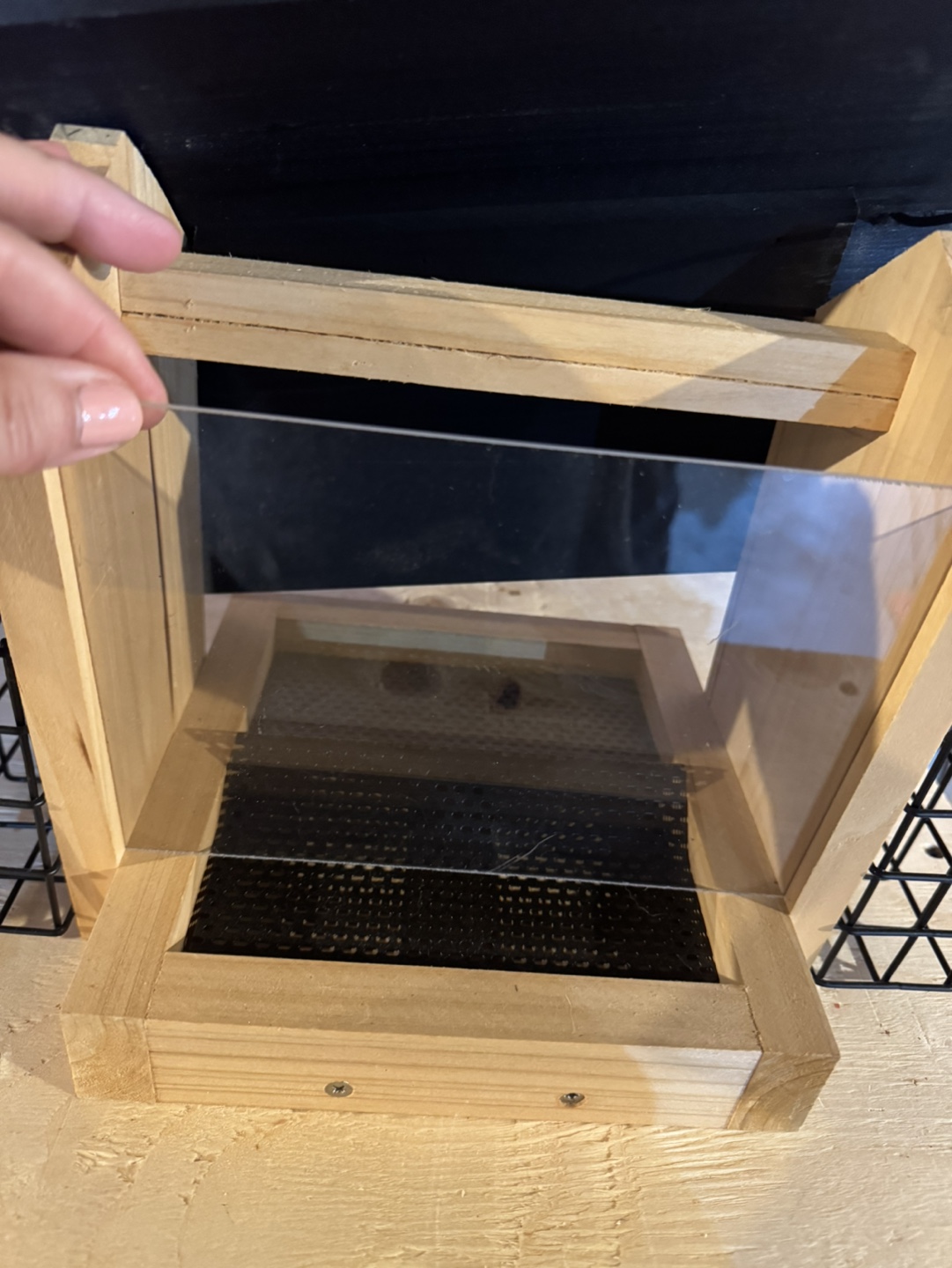Nature's Way Cedar Bird Feeder - photo 3