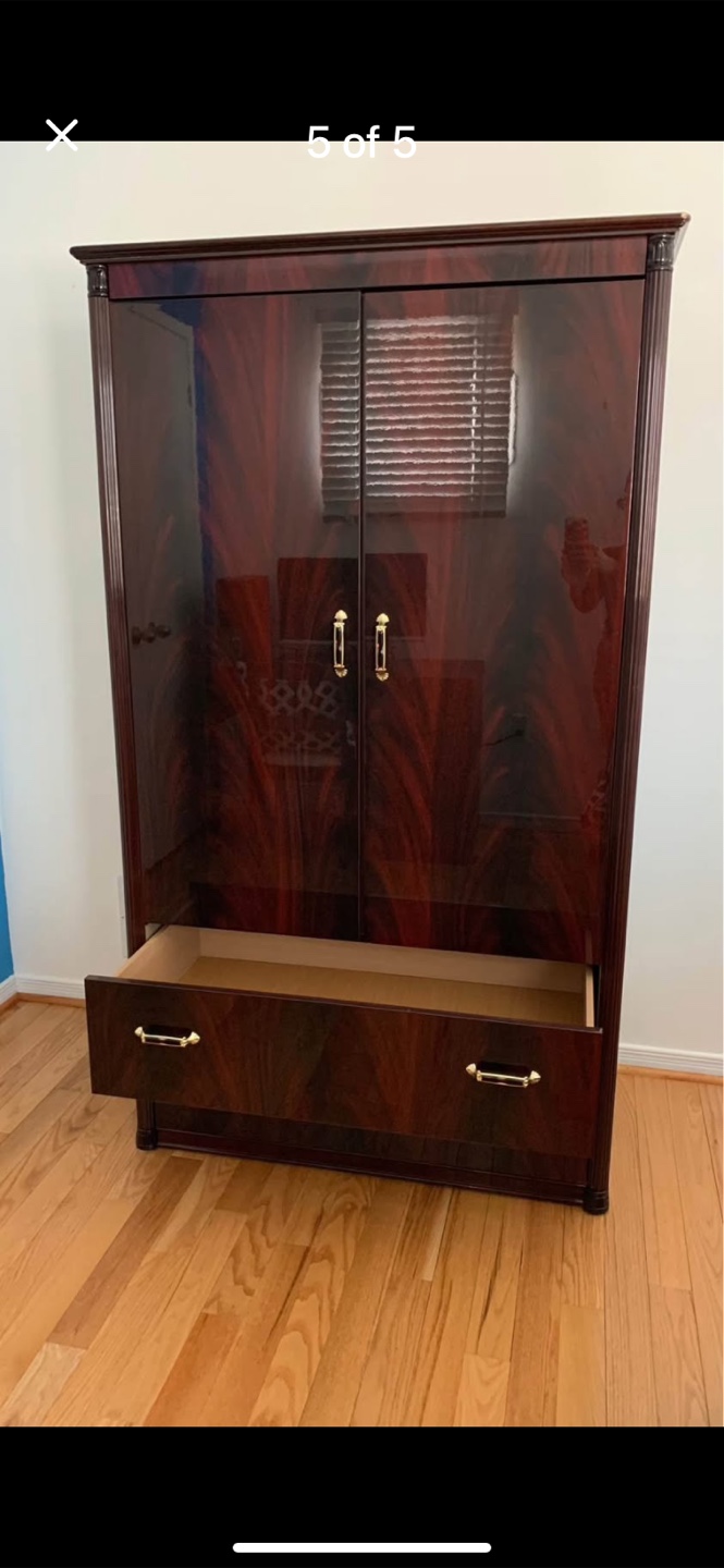 Gorgeous Mahogany Armoire with Mirror - photo 5
