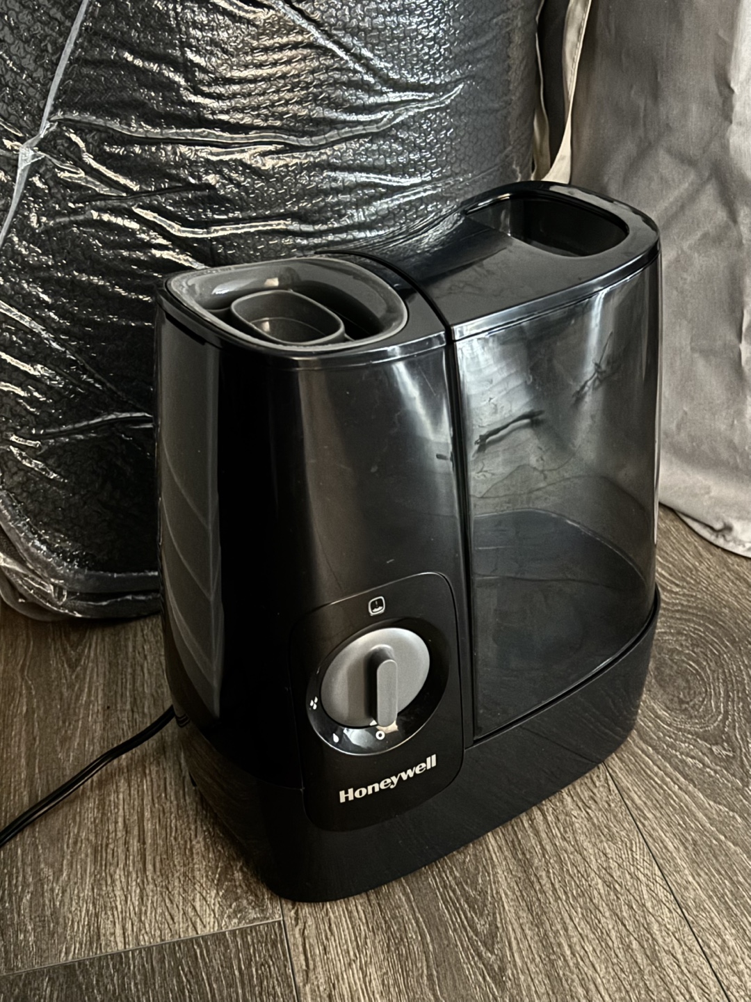 Honeywell “Warm” Humidifier - photo 2