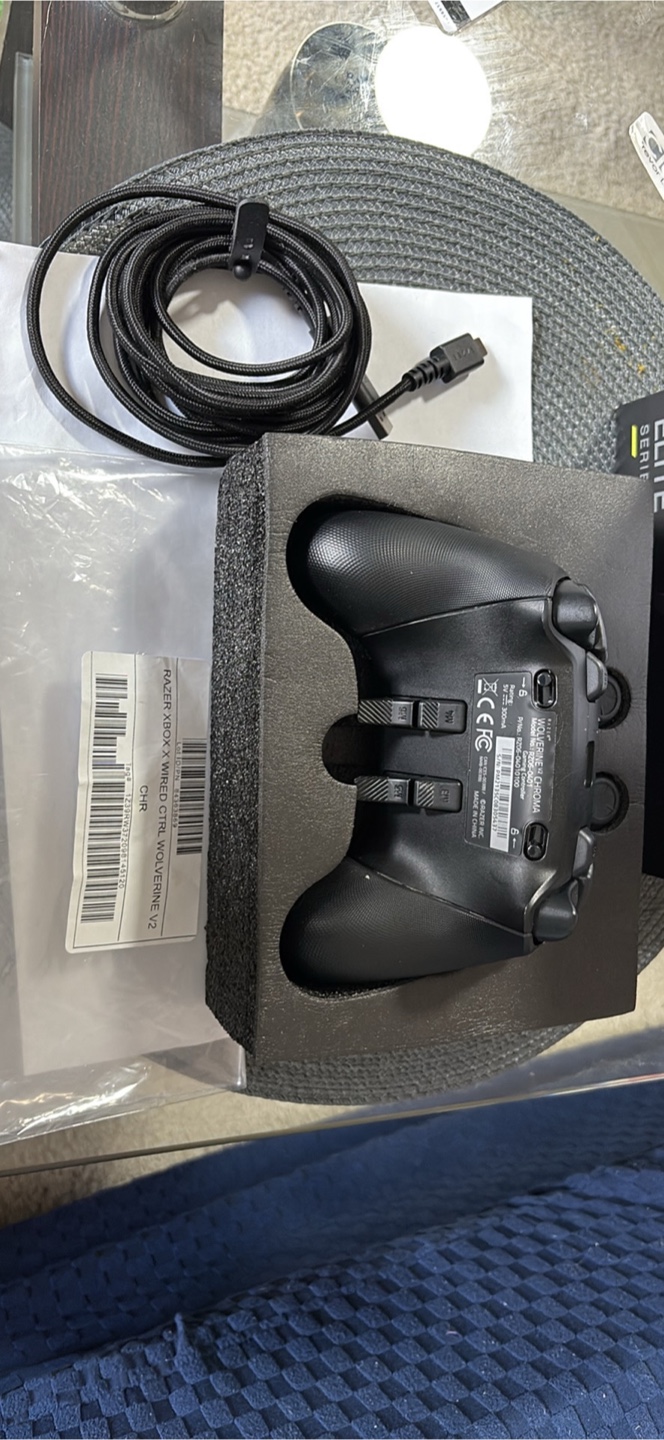 Razer Wolverine V2 Wired Controller for Xbox - photo 2