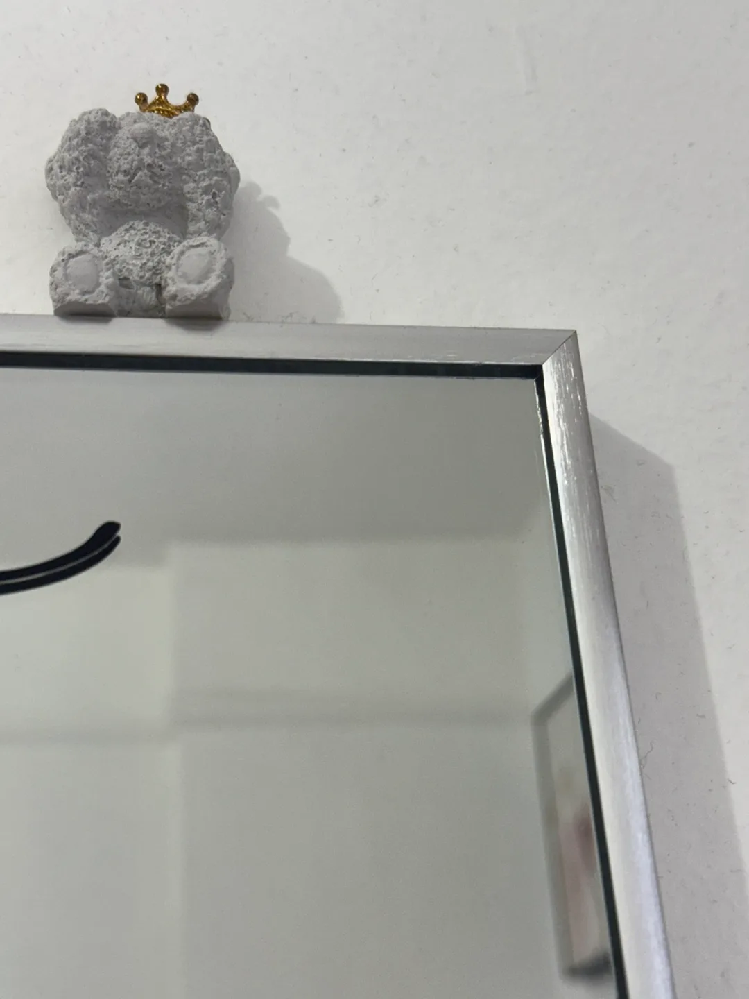 Full Length Mirror with 'You Look Amazing' Decal’ image indicator(5)