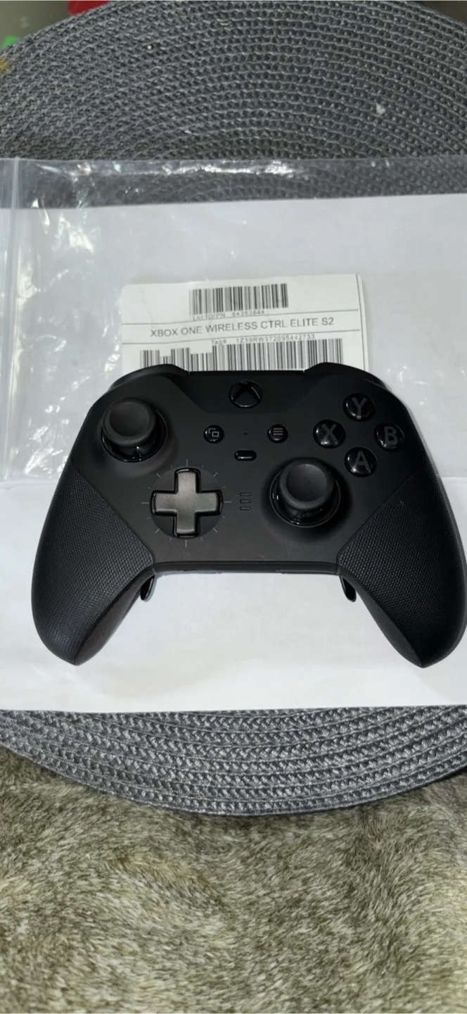 Xbox One Wireless Controller Elite S2 - Black image indicator(2)