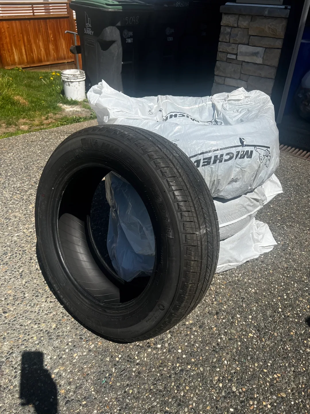 Michelin Primacy 225/60/18 A/S Tires image indicator(2)