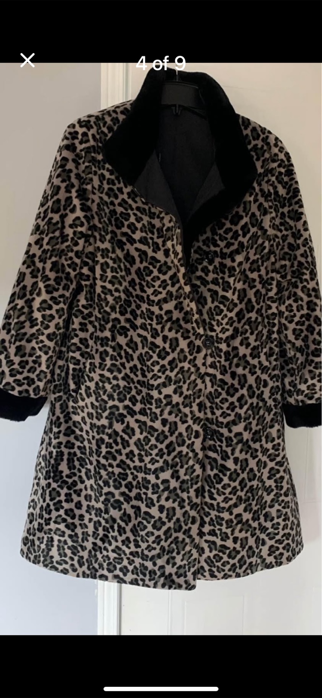 Reversible Leopard Print & Black Coat - photo 4