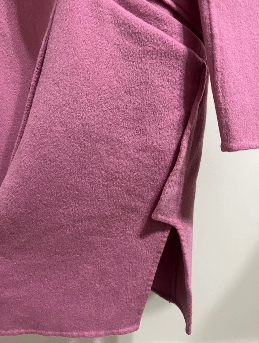 Rose red wool coat image indicator(4)