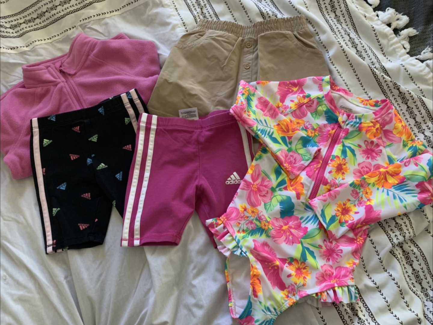Girls' Clothing Bundle - Sizes 4T - photo 4