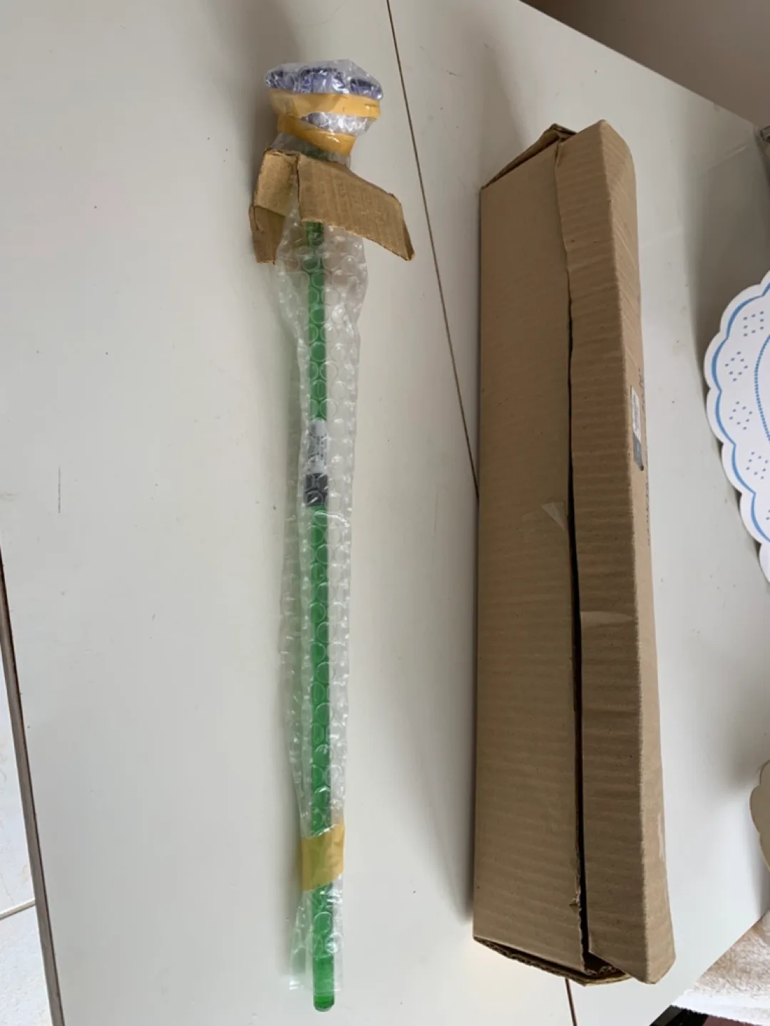 Mikasa Crystal Flower Stem - Blue image indicator(3)