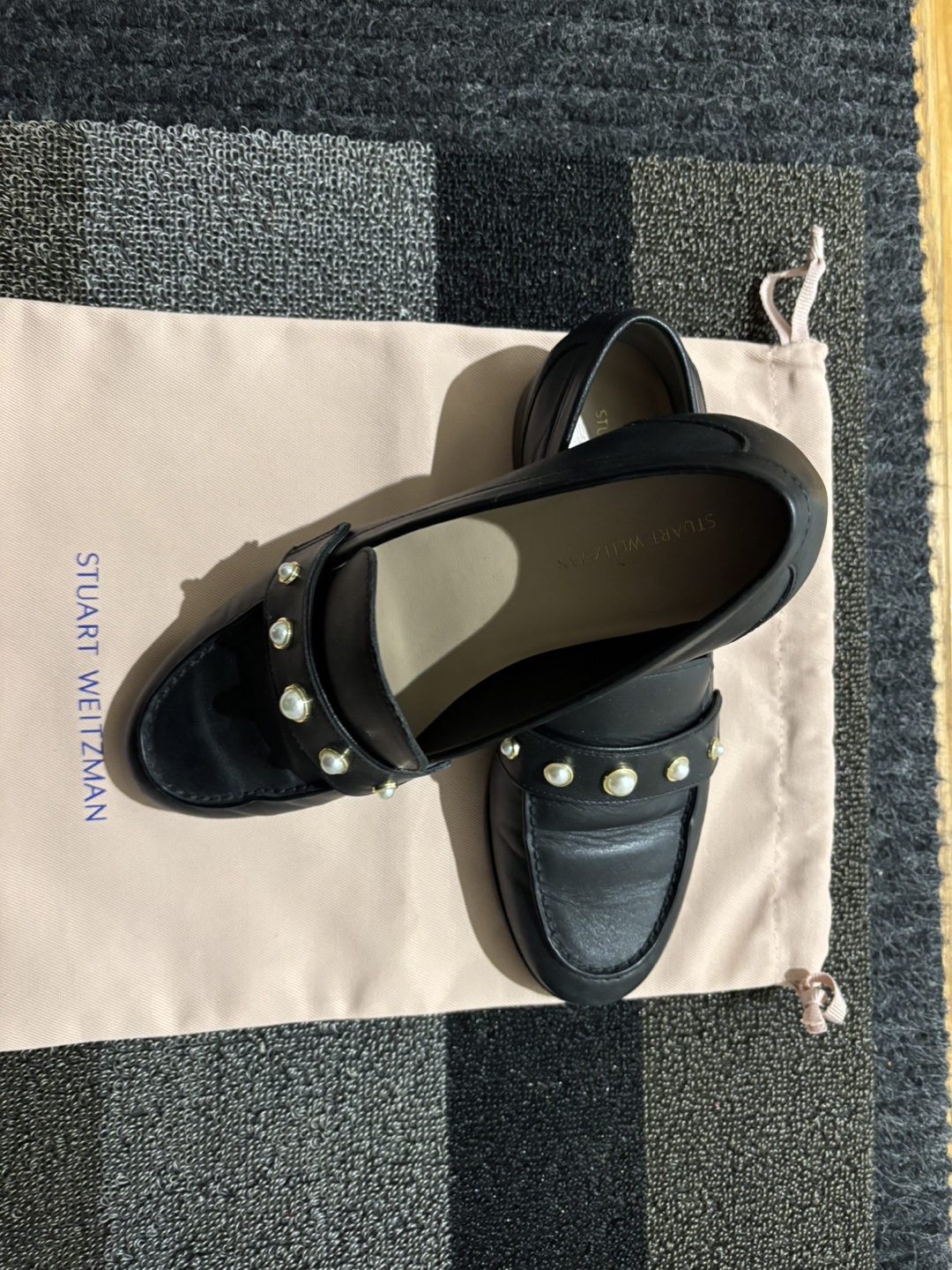 Stuart Weitzman Black Leather Pearl-embellished Loafers - photo 2