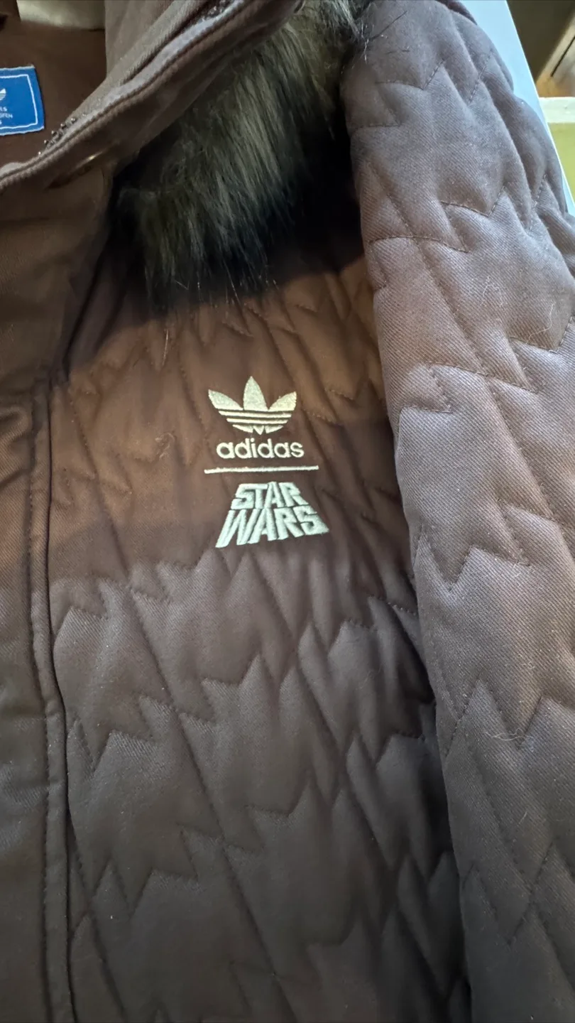 Adidas Star Wars Wookiee Jacket - Size L/G image indicator(3)