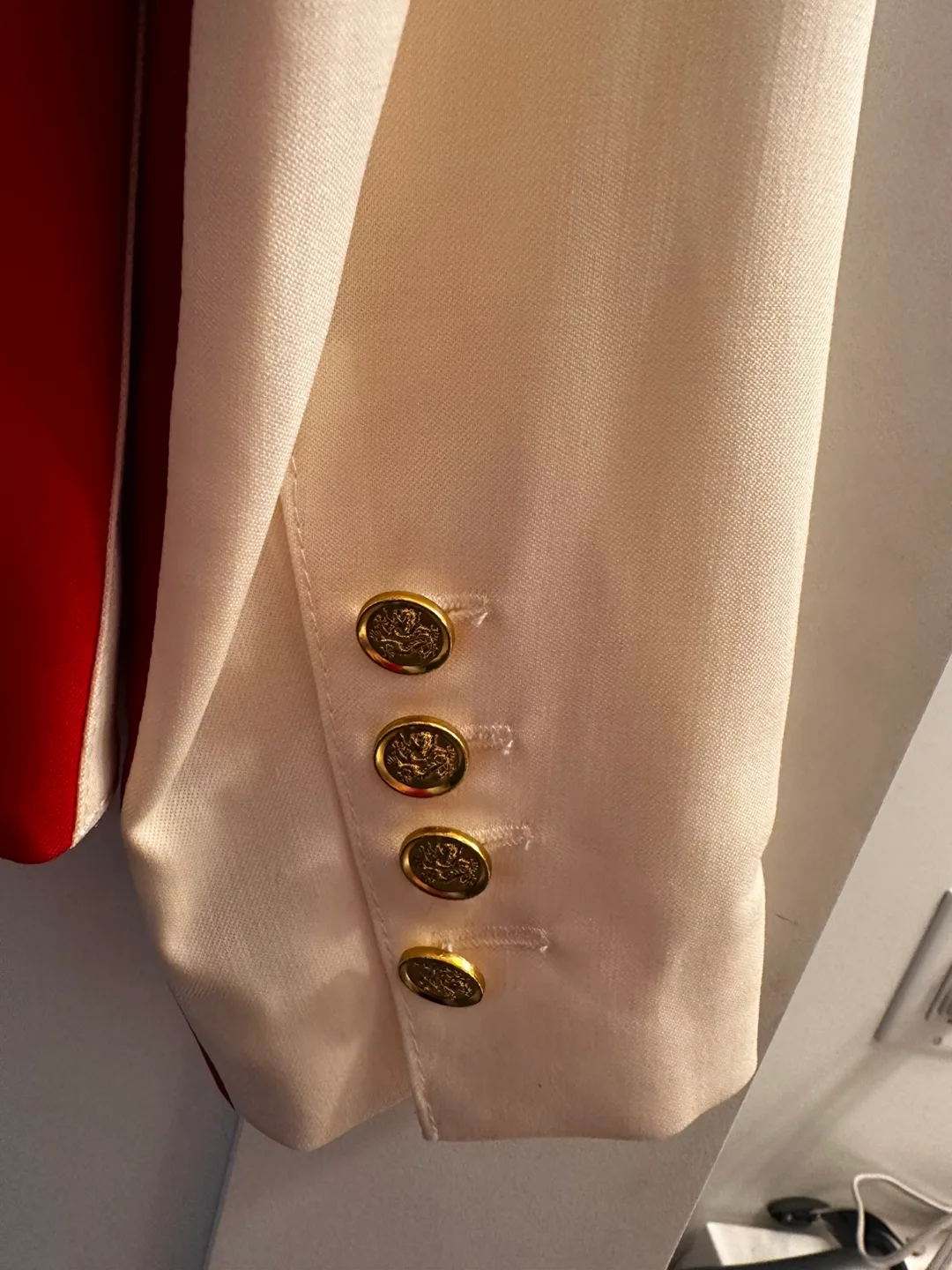 SMYTHE cream blazer with red stripes, size 8. In great shape! image indicator(7)