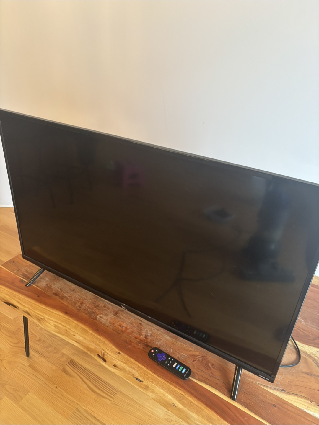 TCL 43 Inch Roku Smart TV - photo 3