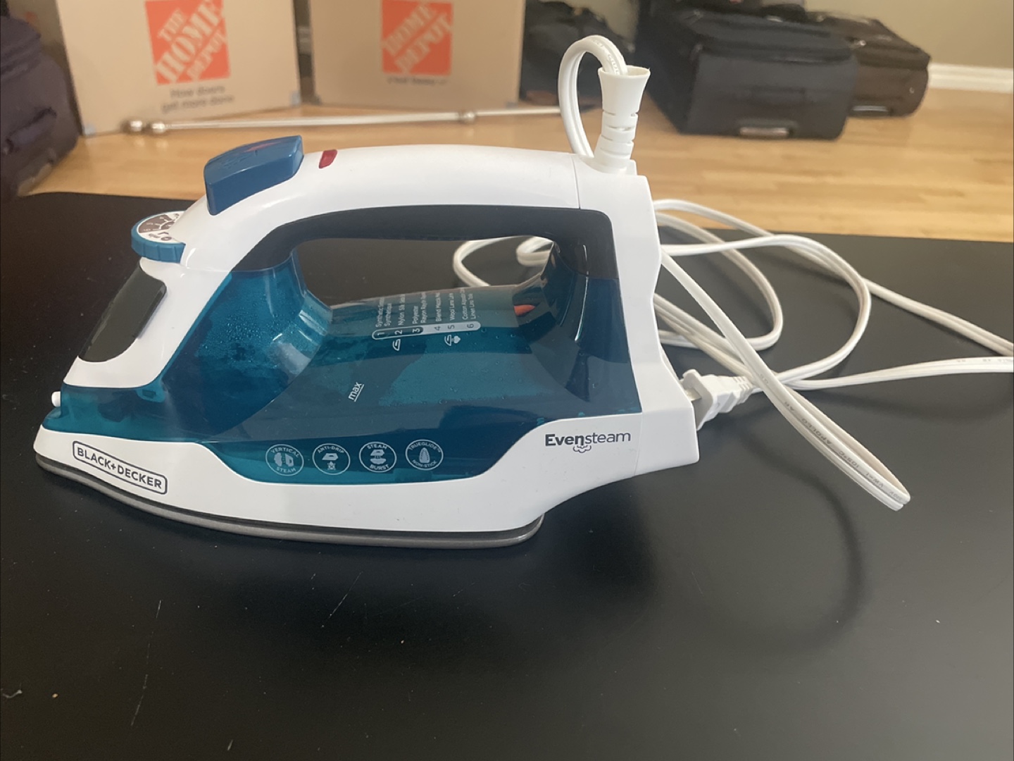 Black+Decker Evensteam Iron