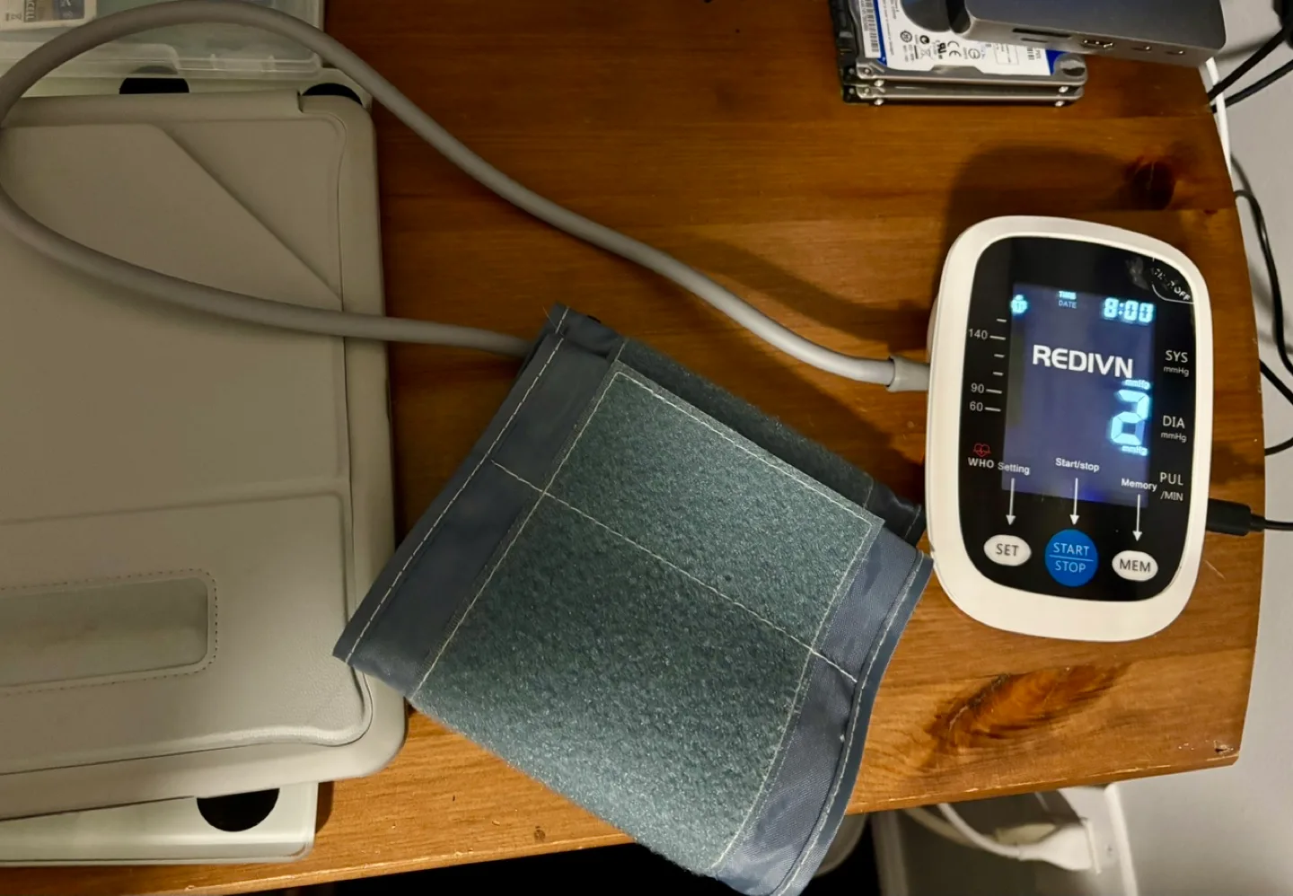 REDIVN Automatic Blood Pressure Monitor with Carrying Case image indicator(2)