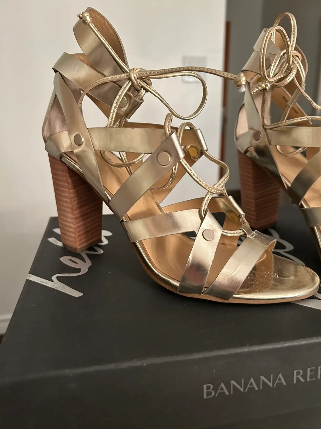 Banana Republic Eryn Gold Gladiator Sandals 🇨🇦 image indicator(4)