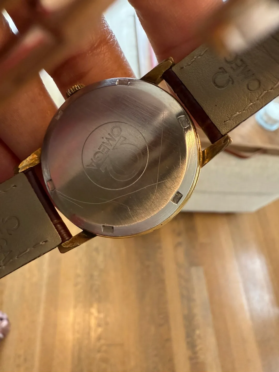 Vintage Omega Geneve Watch with Brown Leather Band image indicator(6)