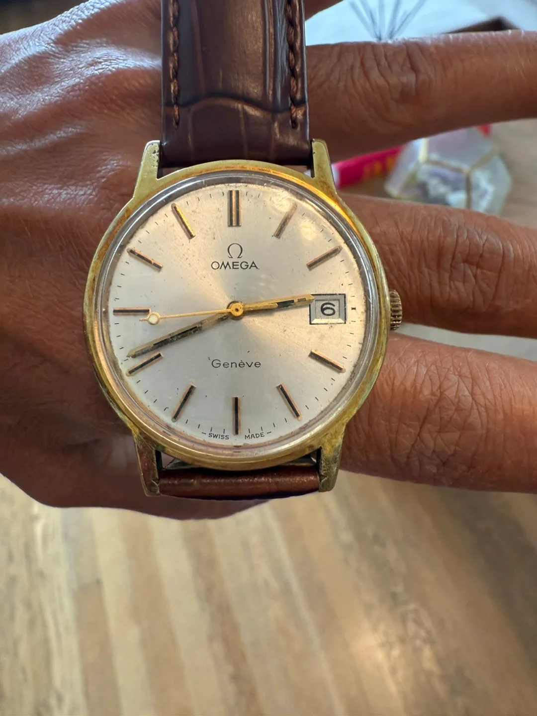 Vintage Omega Geneve Watch with Brown Leather Band image indicator(5)