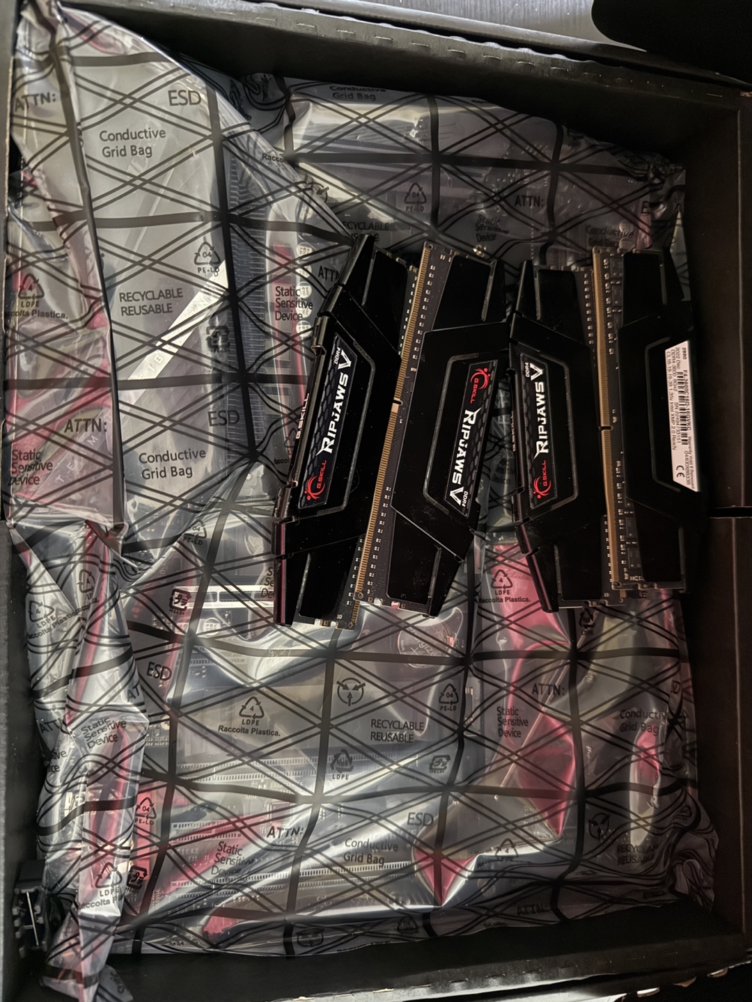 G.Skill ddr4 32gb RAM sticks