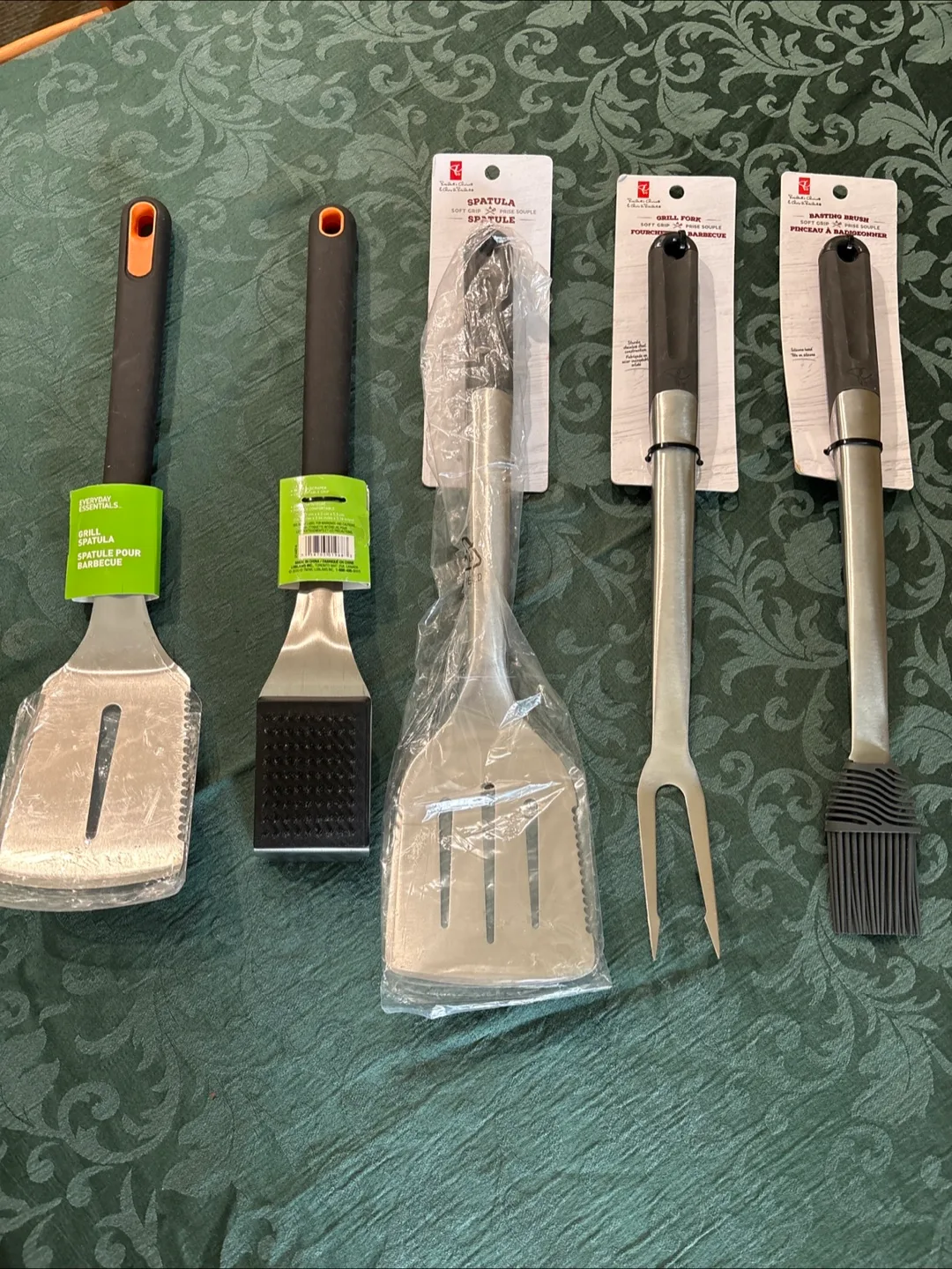 Set of 5  Stainless Steel BBQ Utensils thumbnail
