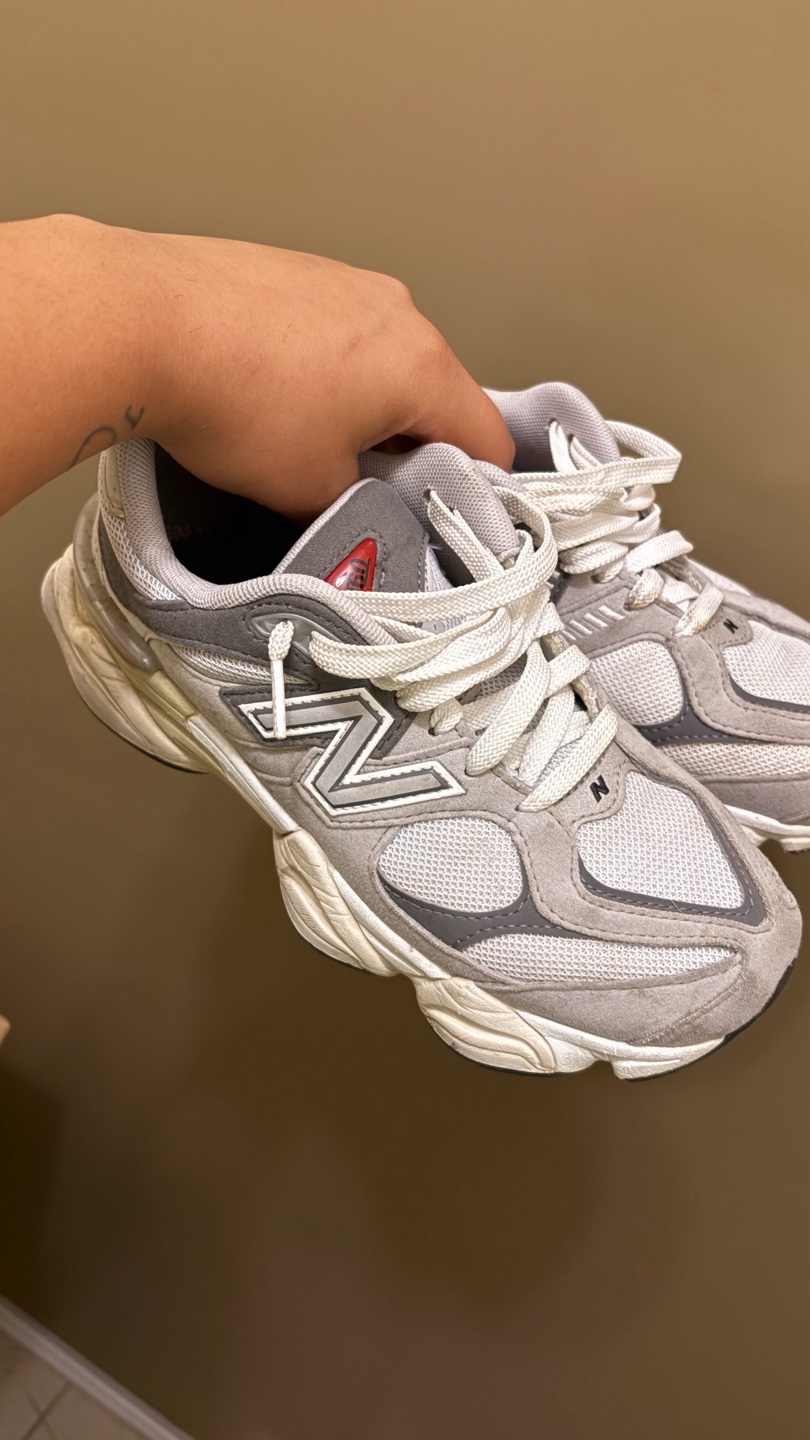 New Balance 9060