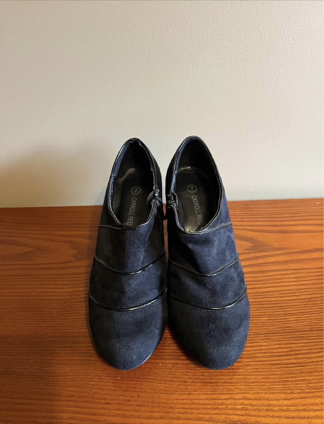 LADIES ANKLE BOOTS & HEEL PUMPS (Size 7 & 7.5M) - photo 3