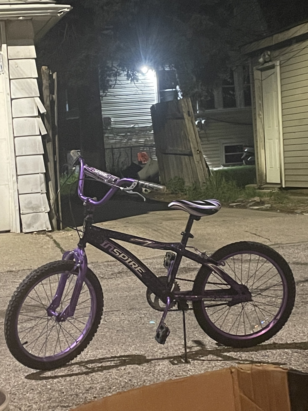 Girls' Inspire 20-inch Purple Bike