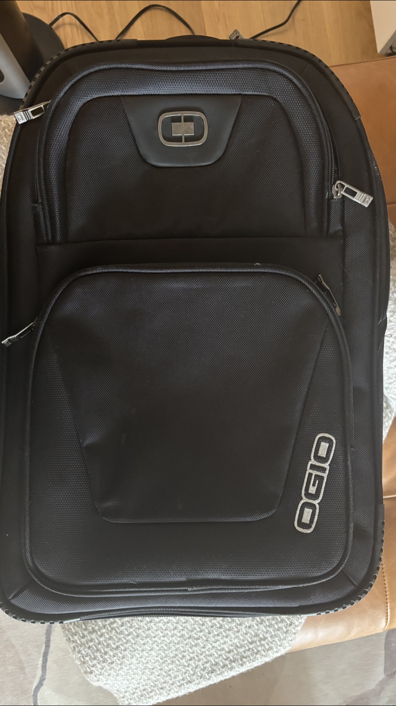 OGIO Black medium sized suitcase
