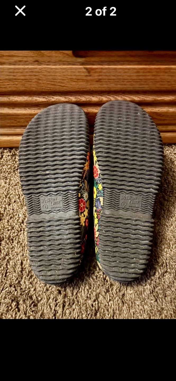 Women's Floral Western Chief Clogs - photo 2