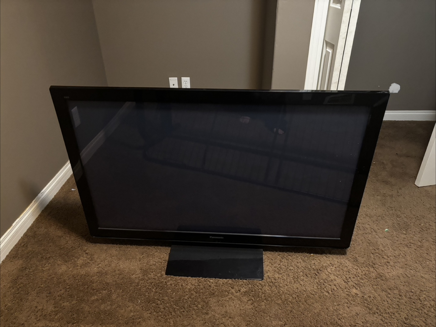 Panasonic 50" Plasma TV - photo 2