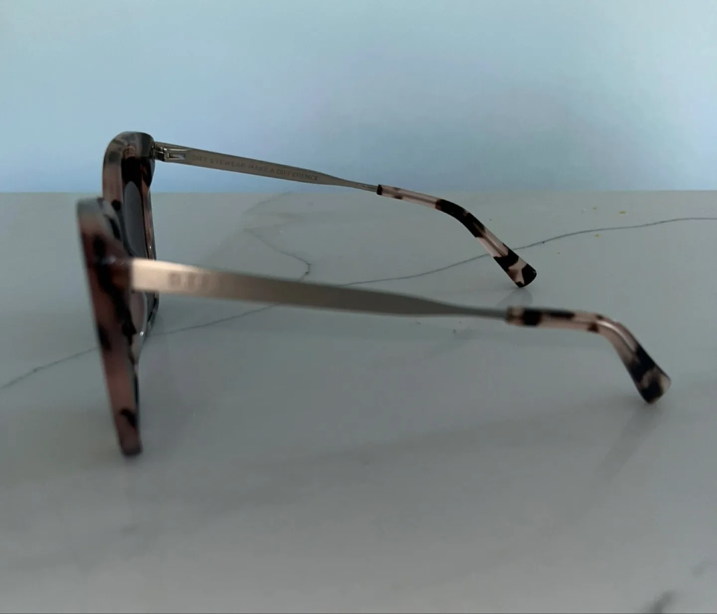 DIFF Eyewear - Becky II Sunglasses - Tortoise/Rose Gold Mirror image indicator(2)