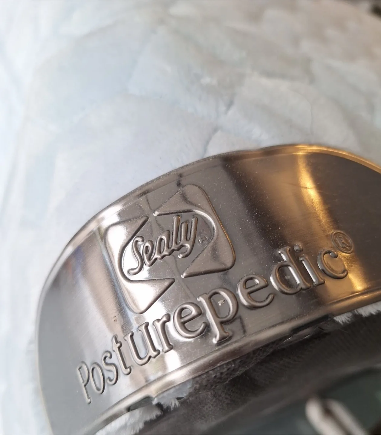 Sealy Posturepedic Mattress & Boxspring image indicator(5)