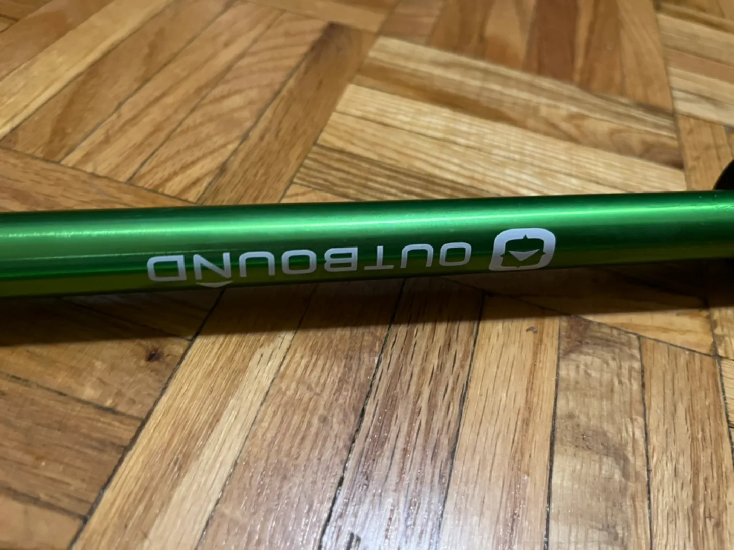 Outbound Anti-shock Trekking Poles image indicator(3)